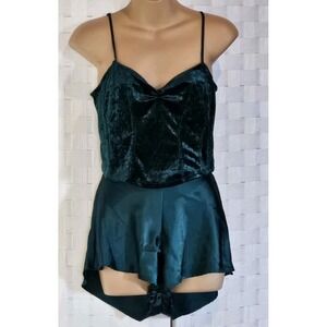 Victoria's Secret Satin/velvet Camisole Set Sz Sm Forest Green 💚